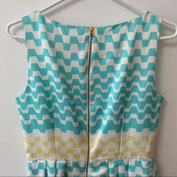 JUST TAYLOR CHEVRON PLEATED FIT & FLARE DRESS - Picture 5 of 9